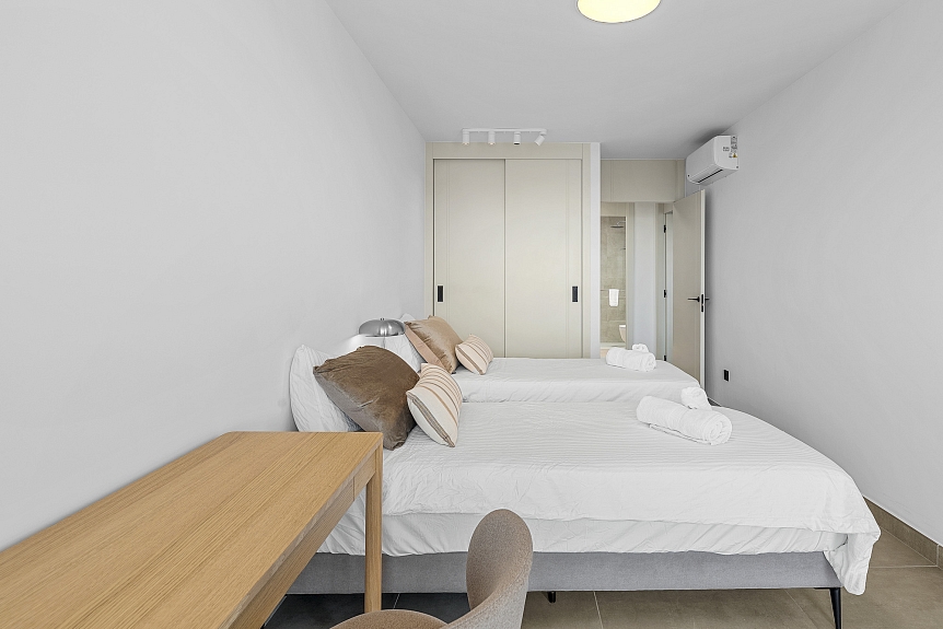OCEAN SUITE
